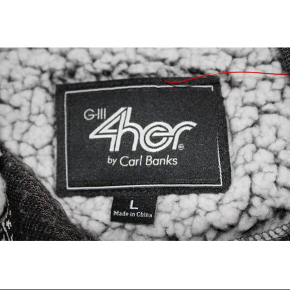 G-III 4 Her by Carl Banks Flyers Fleece Quarter Zip - Picture 4 of 4